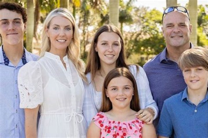 Bryan and Sarah Baeumlers four children and Love Life.