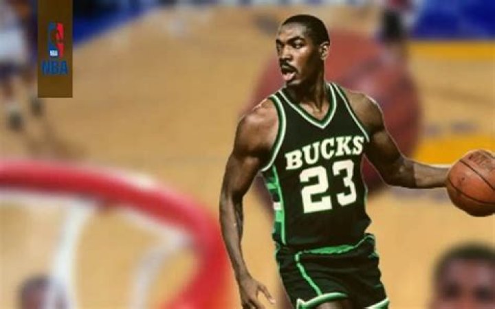 Charles Davis Net Worth 2024