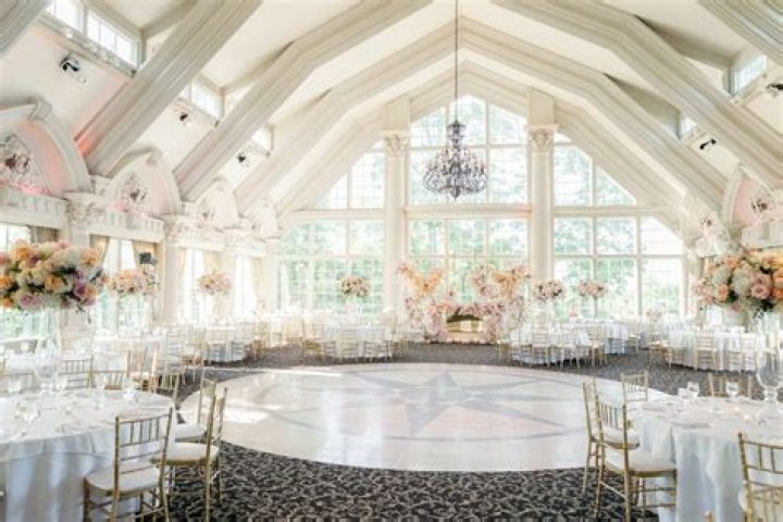 Inside Love Is Blinds wedding venues how much do the Netflix locations cost? Thu 27 Febr