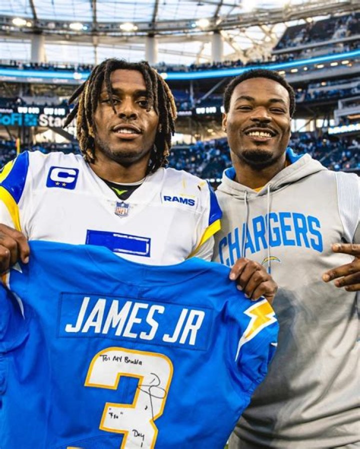 Jalen Ramsey: Career stats, height, weight, family, college, teams, salary, net worth
