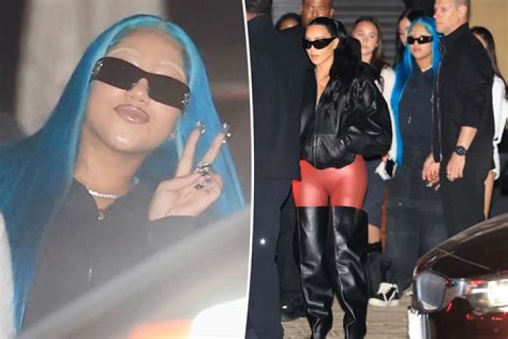 Kim Kardashian breaks the internet again with bleached eyebrows and her bare bum Wed 7 Septembe