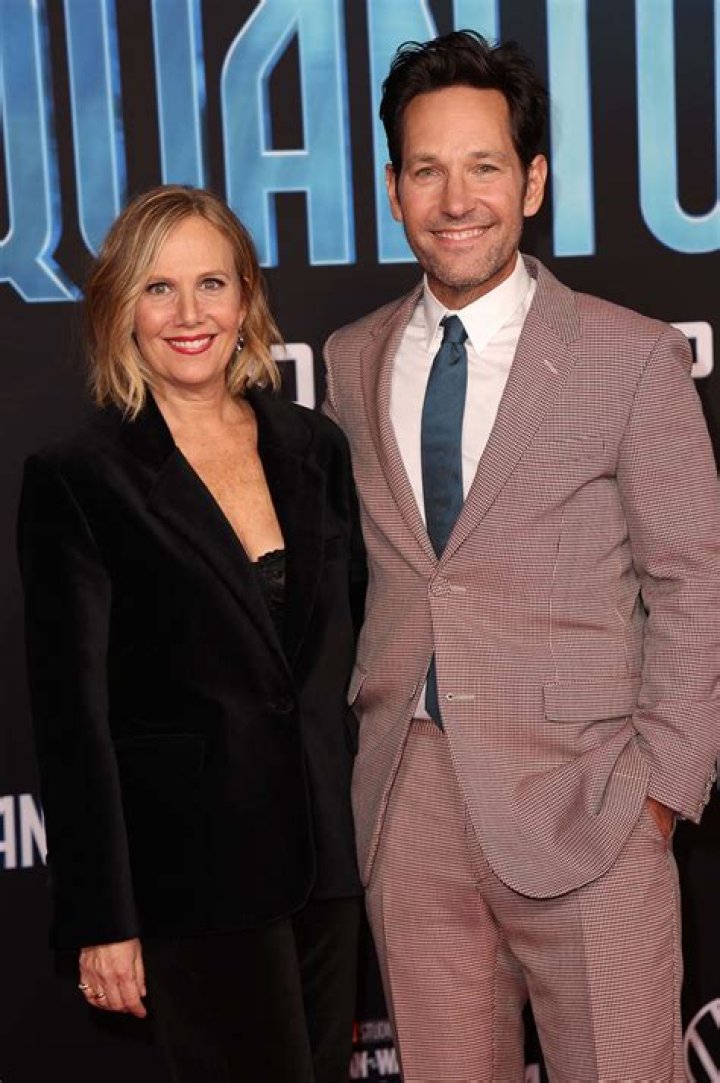 Paul Rudd's Wife's Age Revealed!