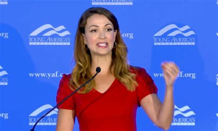 Rebeccah Heinrichs Height, Weight, Net Worth, Age, Birthday, Wikipedia, Who, Instagram, Biography |