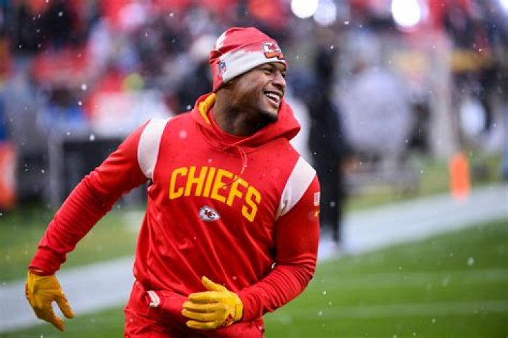 Unveiling The Pillars Behind Juju Smith-Schuster's Success: Exploring His Parents' Influence