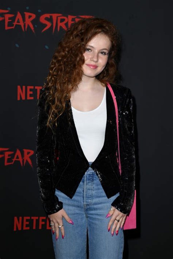 Unveiling Yael Shelbia's Height: Discoveries And Insights