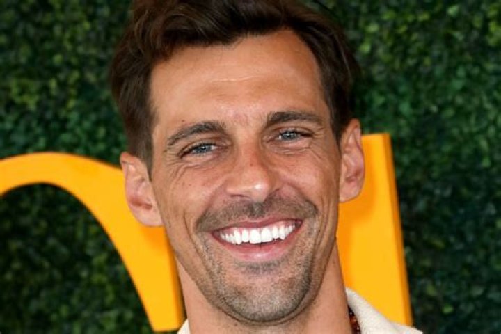 What happened to Madison Hildebrand on Million Dollar Listing? Fri 5 November 2021 12:56 Hel
