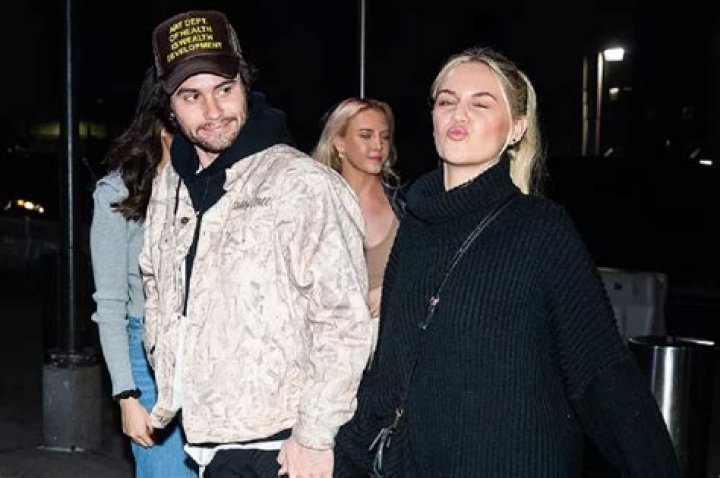 Who Are Kelsea Ballerini Sister And Brother? Siblings Parents And Boyfriend Revealed |