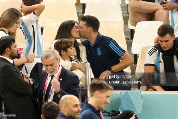 Who Is Elisa Montero | Meet Lionel Scaloni Wife | Family And Kids