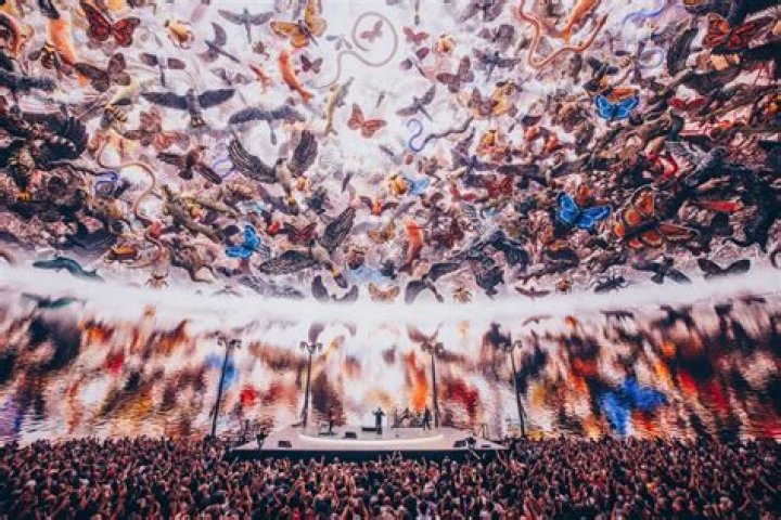 Who is Hailey McNally? Woman snuck out of U2 concert to steal $50K from sugar daddys Vegas