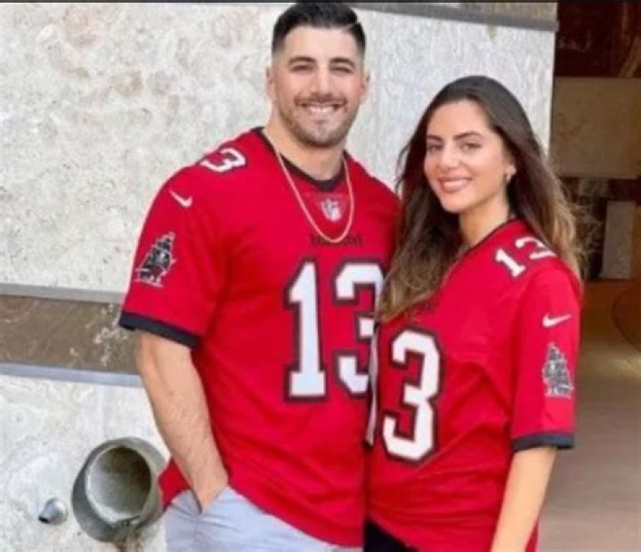 Who is Nickmercs's Wife Emumita Bonita? Her Age & More